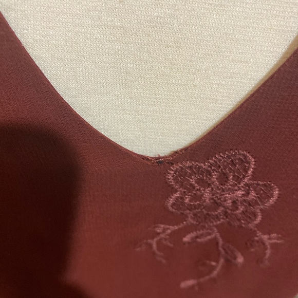 WAYF Halifax Dress Dark Red Burgundy Scallop Hem - Picture 10 of 10